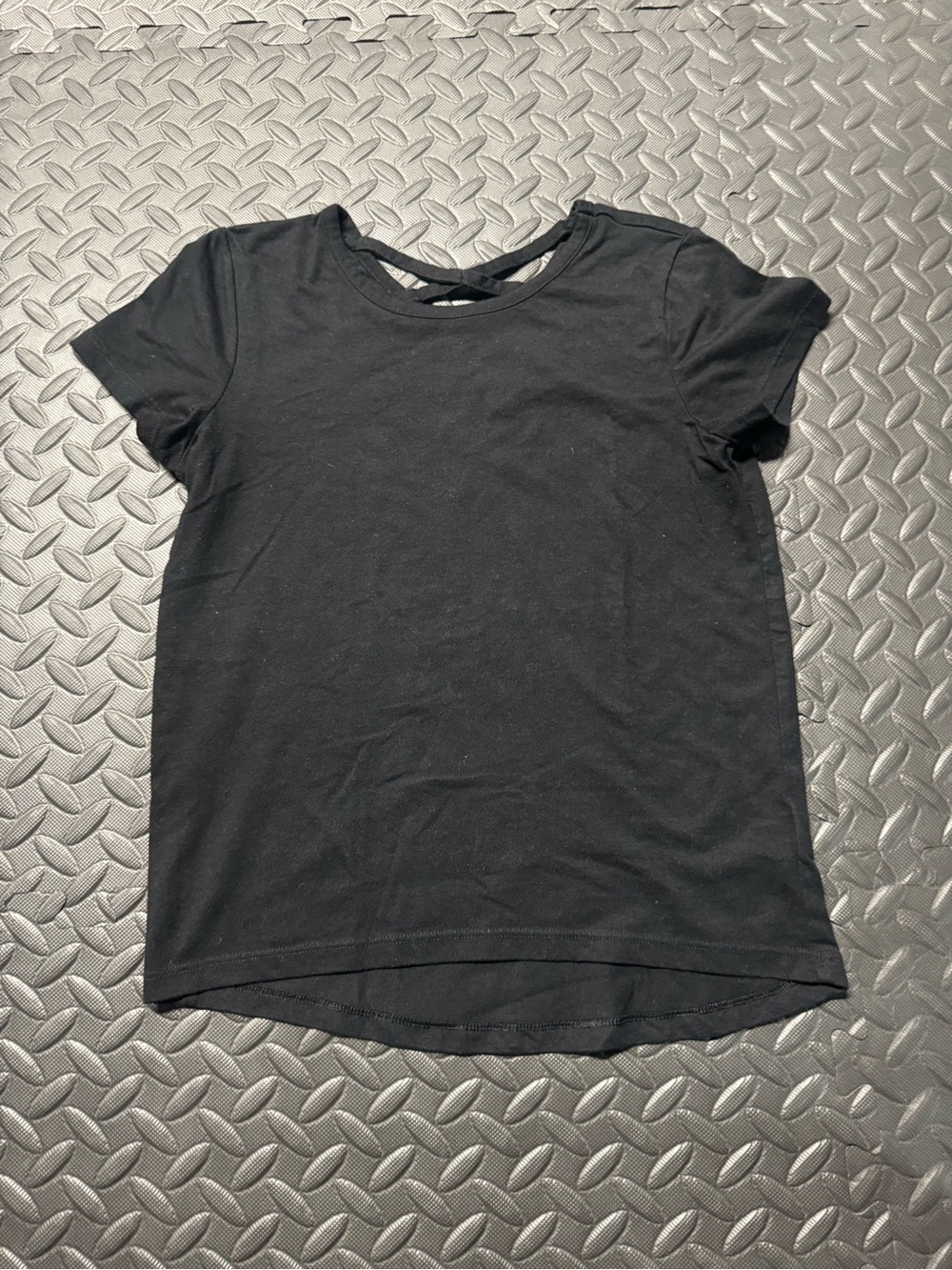 Old Navy Girls Black Softest Tee Criss Cross Back Top Size L 10-12 - Picture 8 of 8